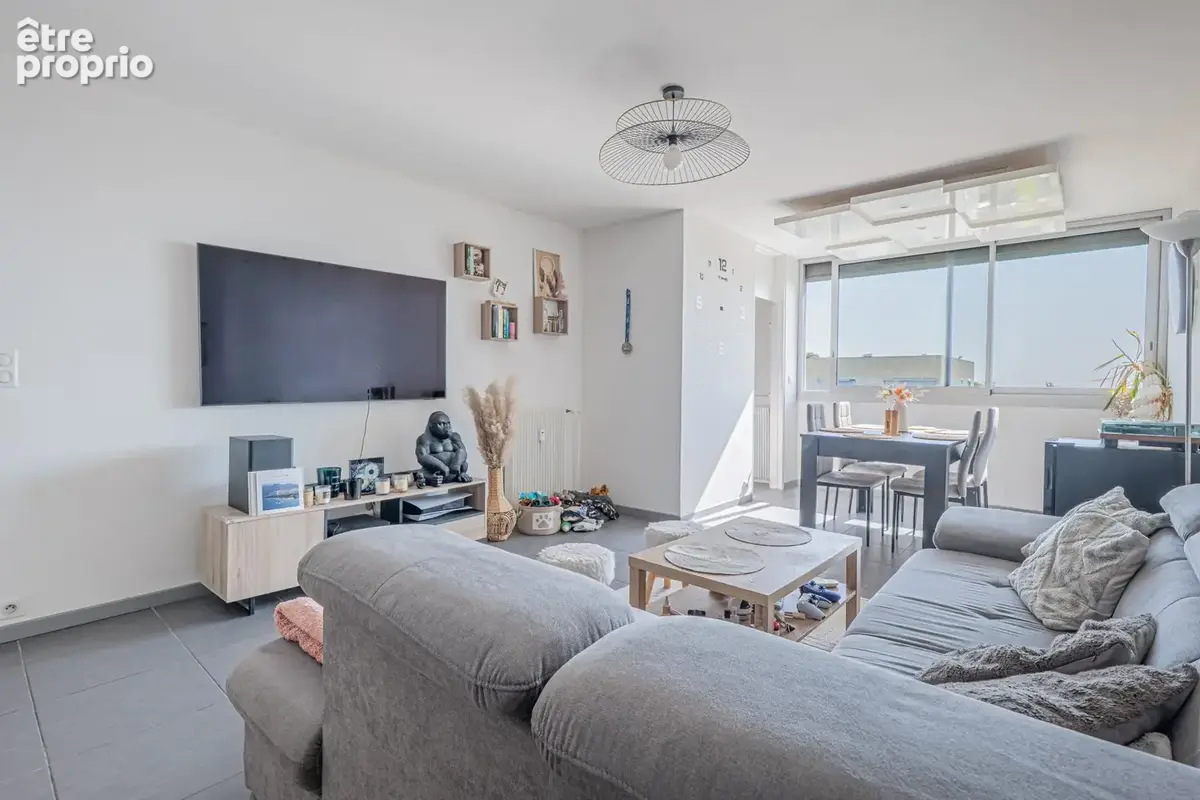 Appartement 3 pièces 75 m² à vendre à Nice (06200) - photo 2