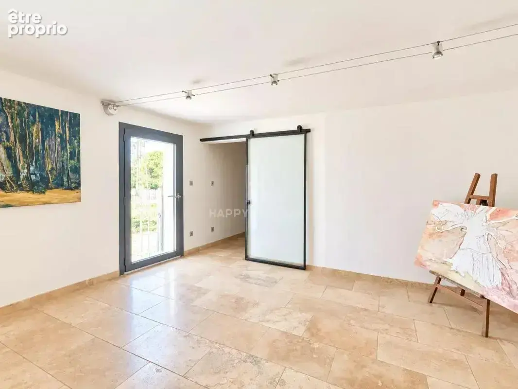 Propriété sur 2,75 hectares à Saint Martin de Crau - photo 5