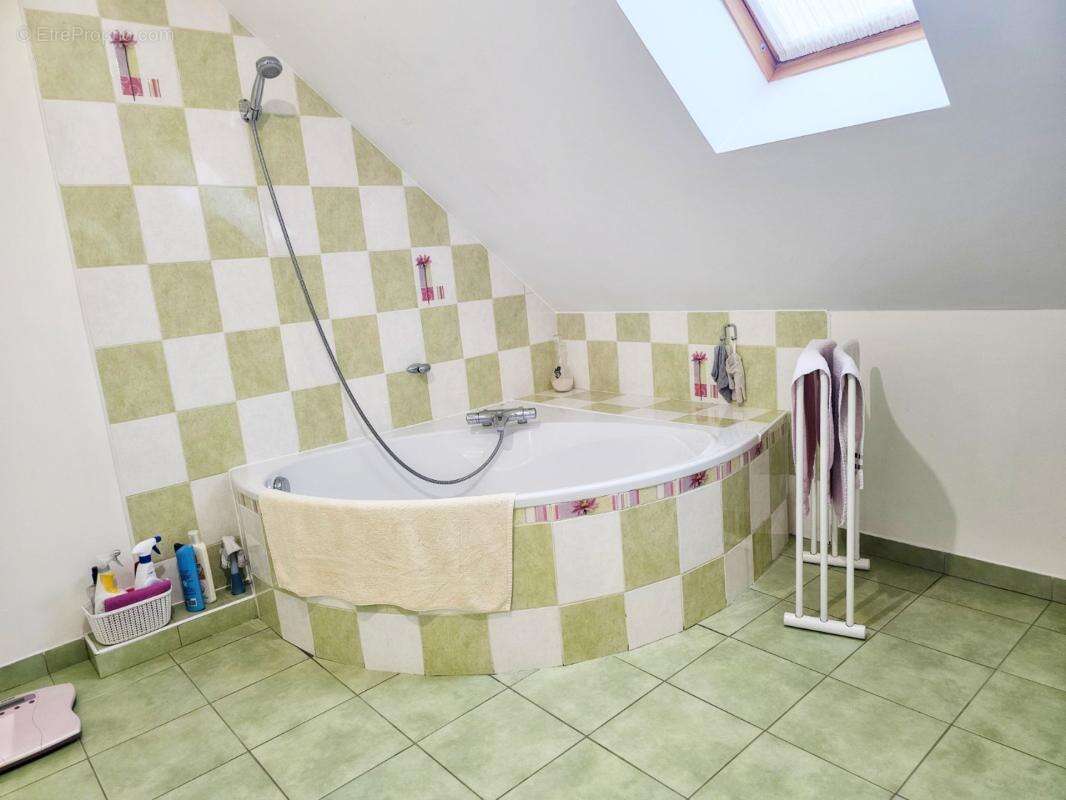 Maison contemporaine -150 m² -5 chambres - photo 10