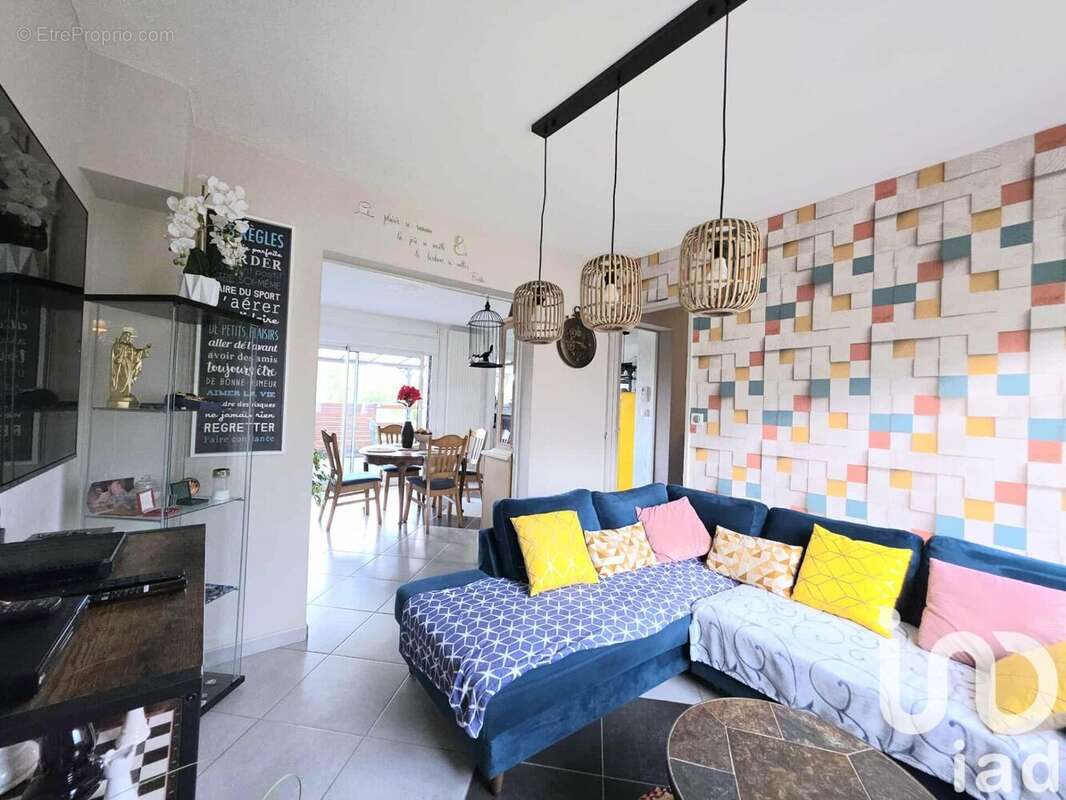 Photo 2 - Maison à ETROEUNGT