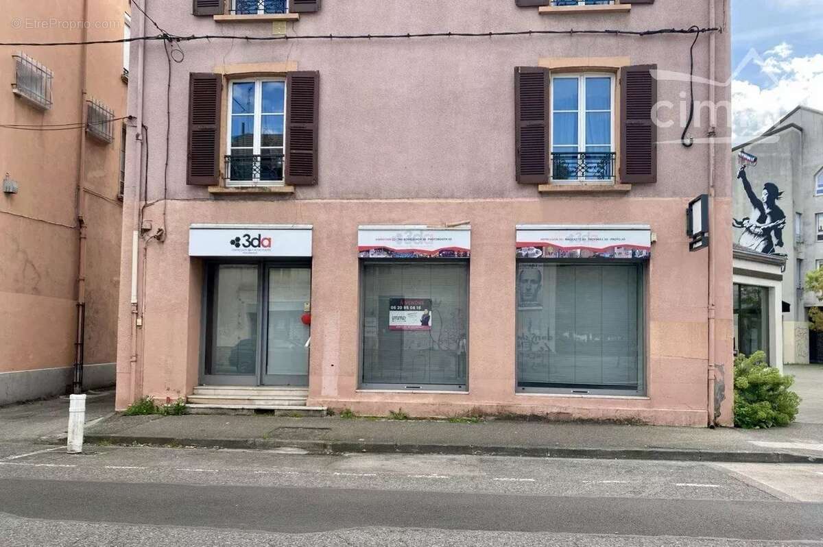 Commerce à SAINT-MARTIN-D&#039;HERES