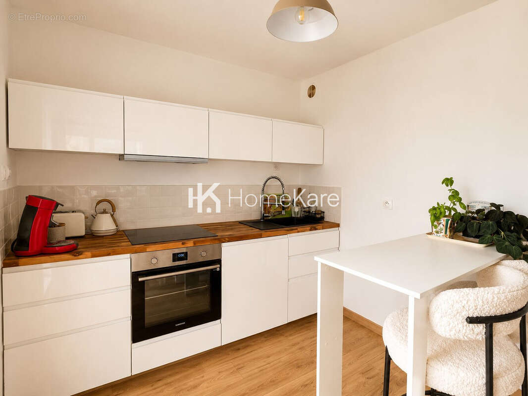 Appartement 89 m² à Cenon  - photo 5