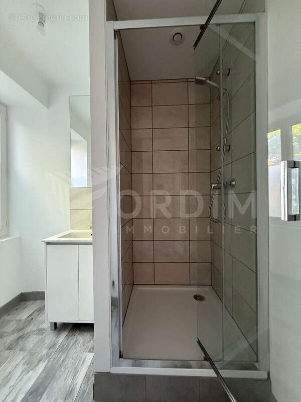 Appartement à NEUVY-SUR-LOIRE