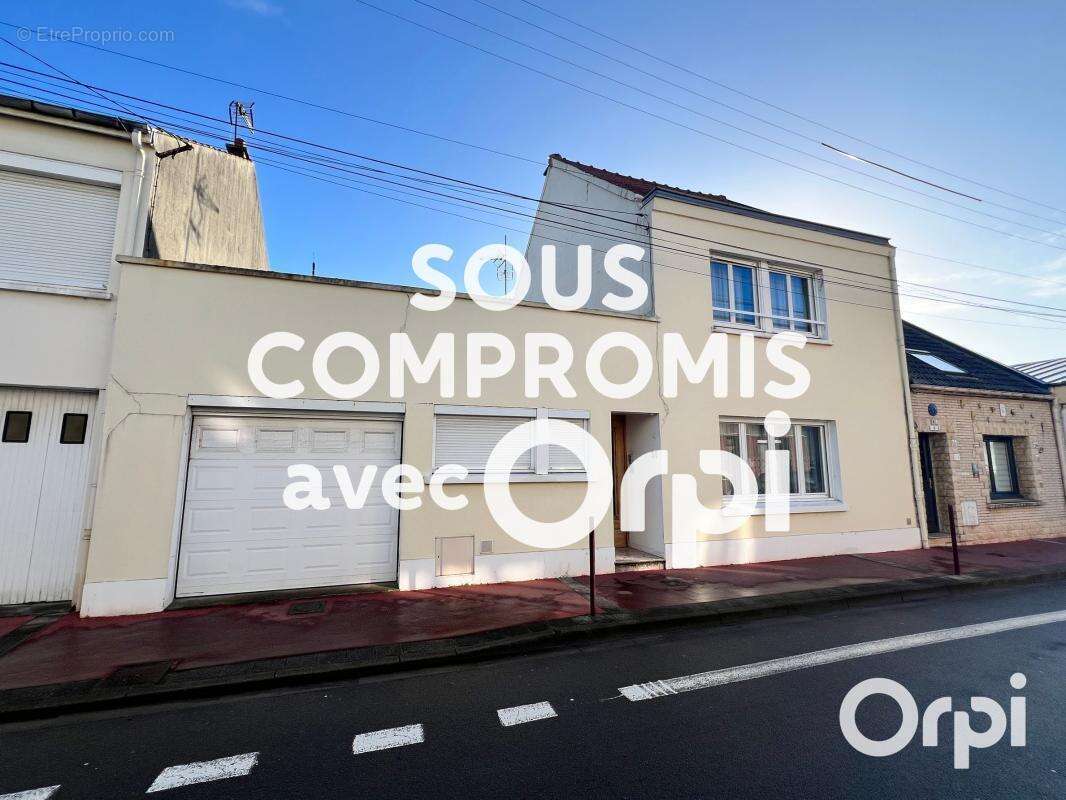 Maison à CALAIS