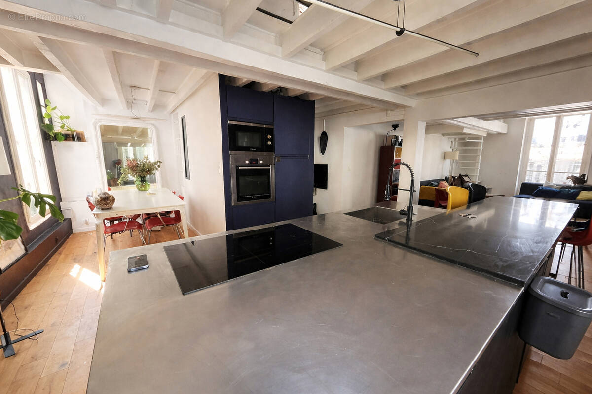 Appartement à PARIS-6E