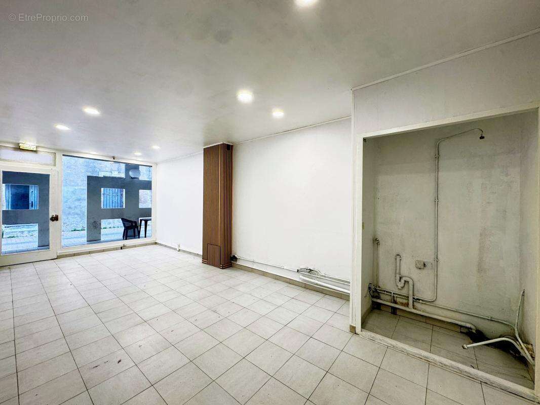 Commerce à BALARUC-LES-BAINS