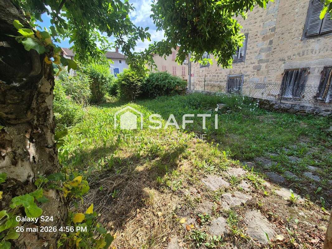 Maison 113 m² à Vertolaye  - photo 3