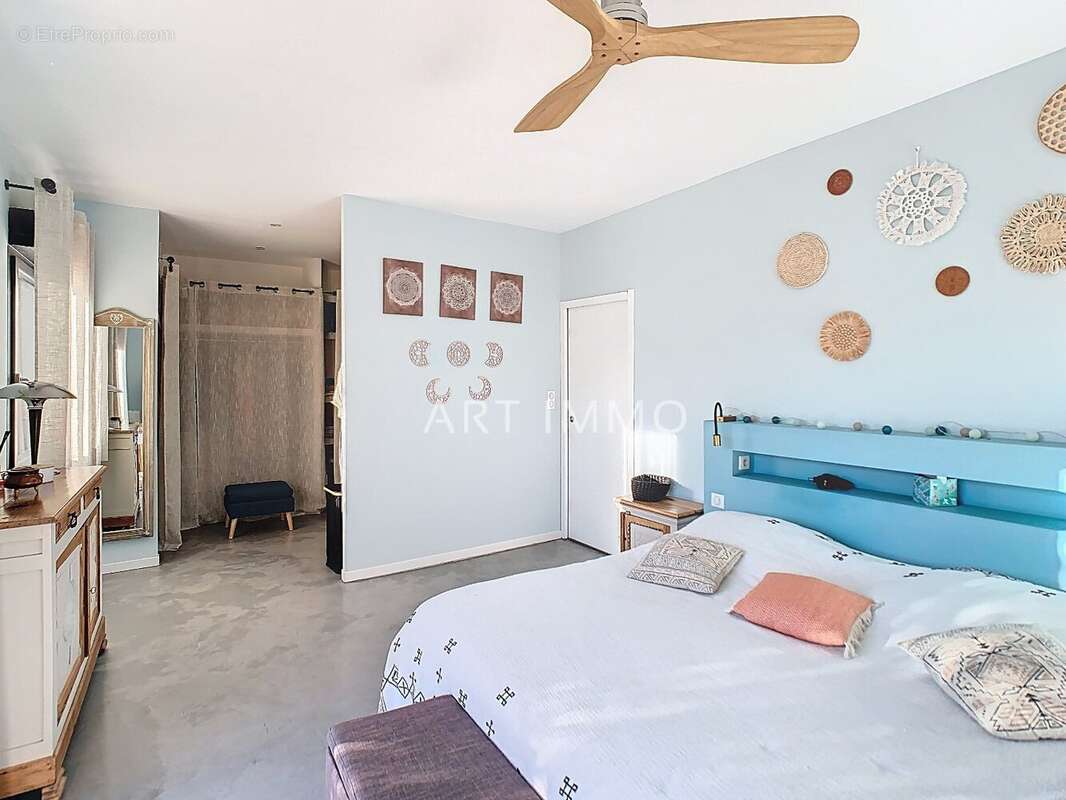 Maison à L&#039;ISLE-SUR-LA-SORGUE