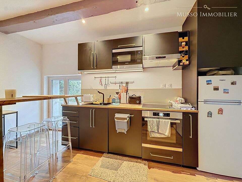 Appartement à MARSEILLE-6E