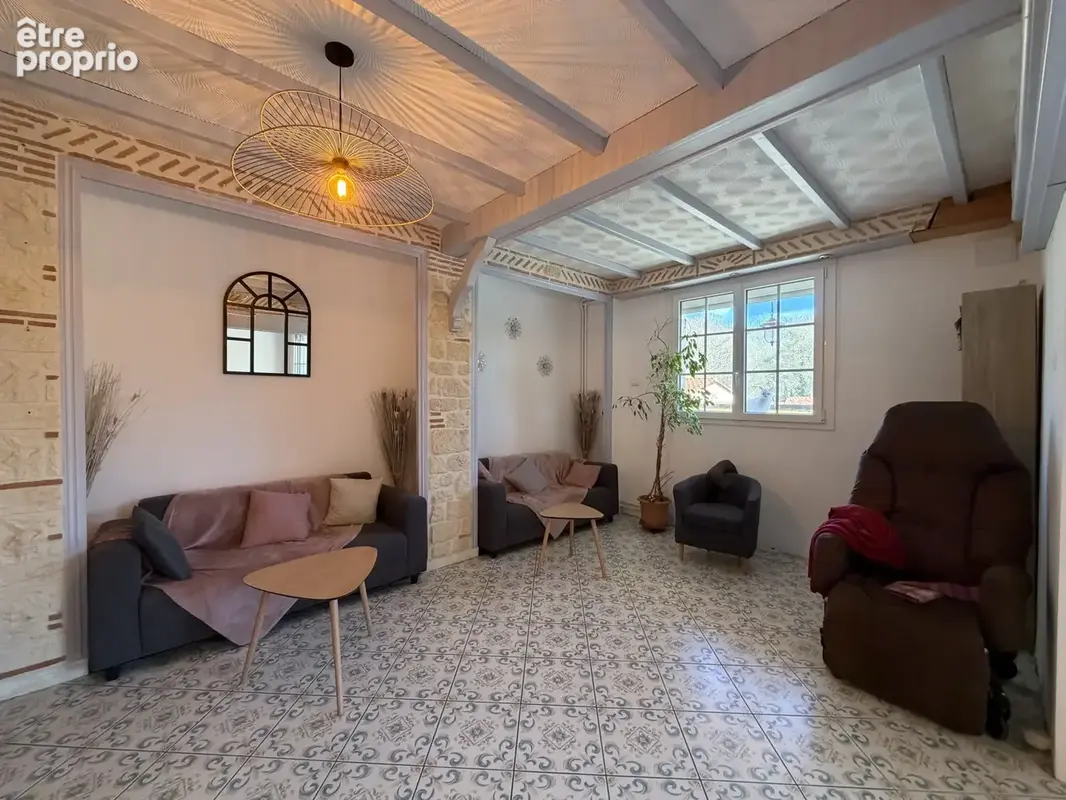 Bajamont - belle villa de construction traditionnelle avec dependances - piscine et parc - photo 7