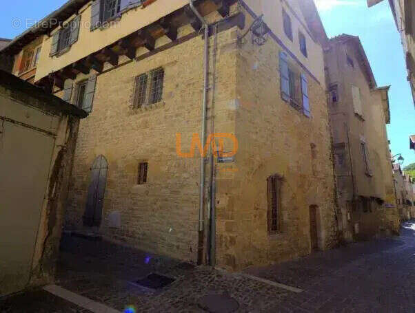 Hôtel particulier du 13ème siècle entièrement rénové - photo 6