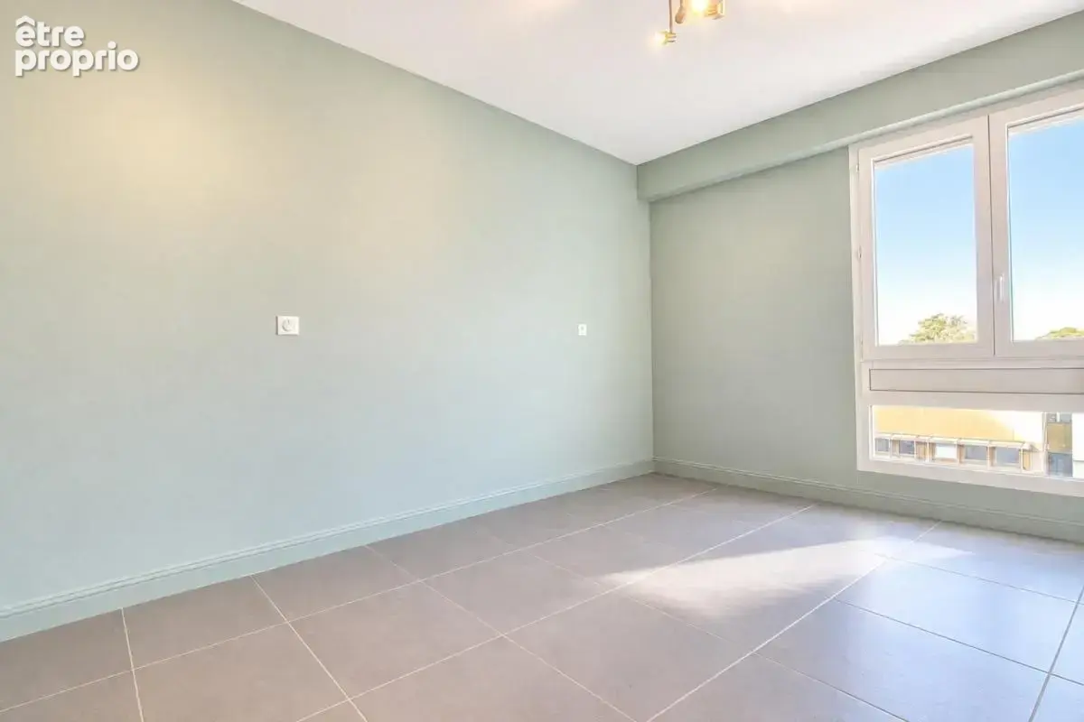 Appartement 6 pièces 220 m² – Terrasse 50 m² panoramique – Quartier des Parcs LA ROCHELLE (17) - photo 11
