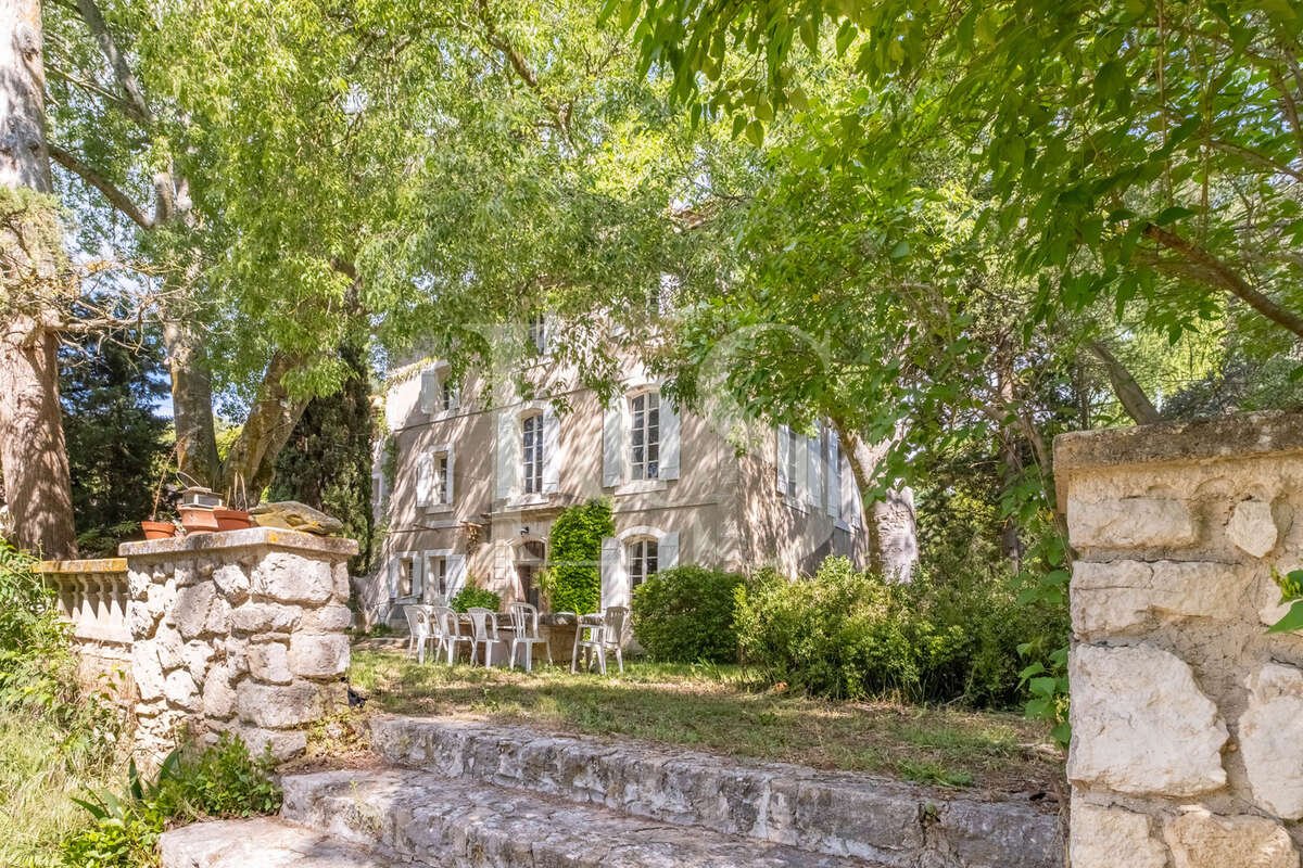 Maison à L'ISLE-SUR-LA-SORGUE