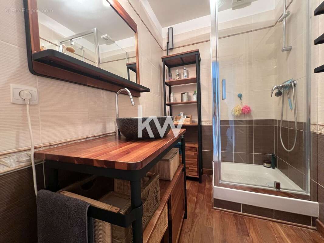 Maison à VERT-SAINT-DENIS