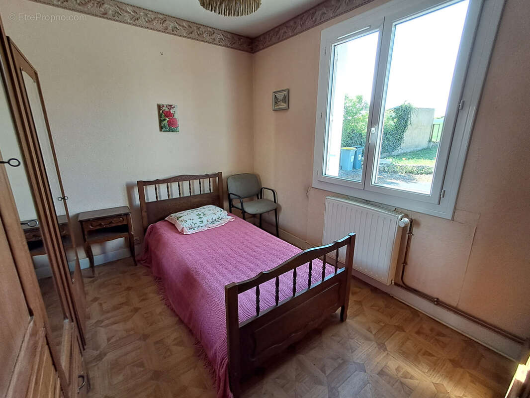 Maison à JAUNAY-CLAN