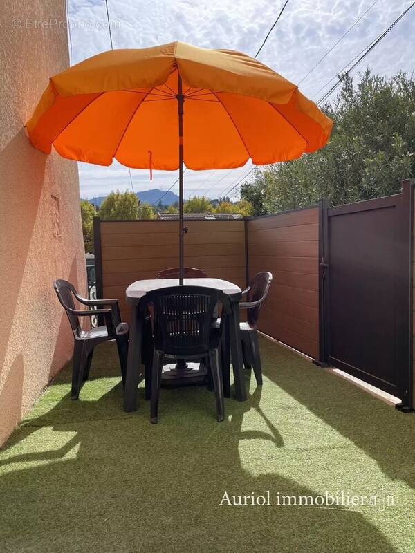 Appartement à AURIOL