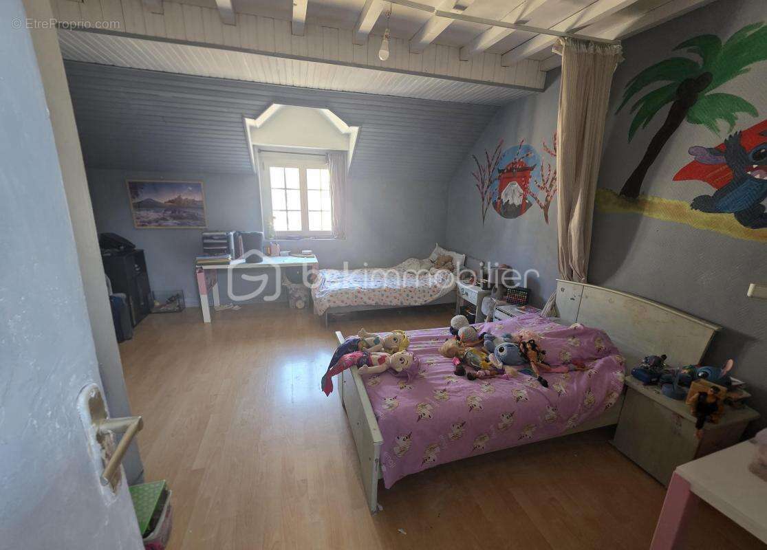 Maison à VILLENEUVE-L'ARCHEVEQUE