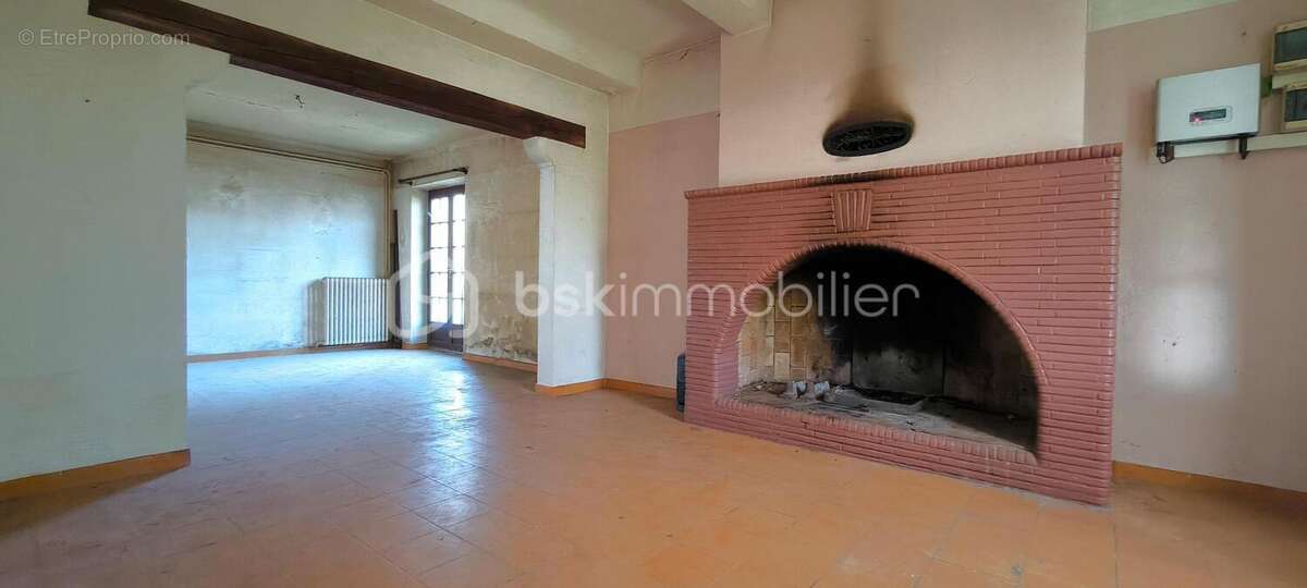 A vendre maison avec un jardin et 2 places de parking sur Vernègues - photo 7