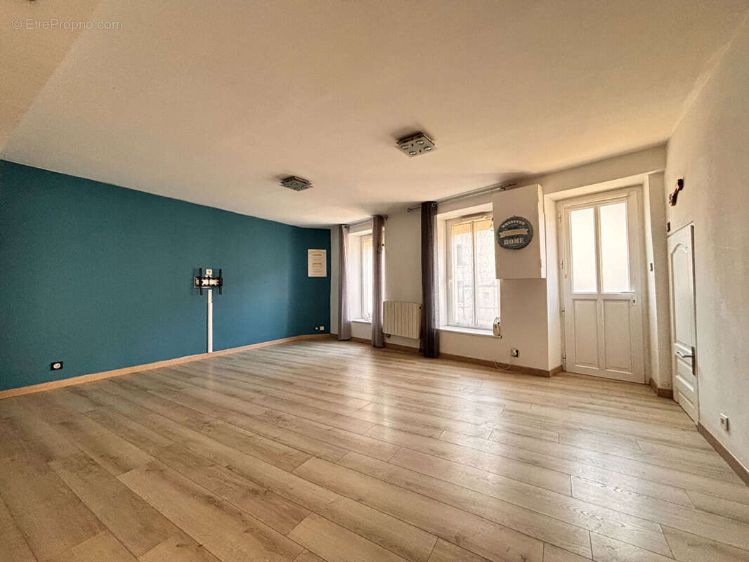 Maison à SAINT-MARD