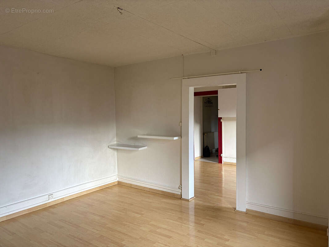 Maison à PONT-DE-ROIDE