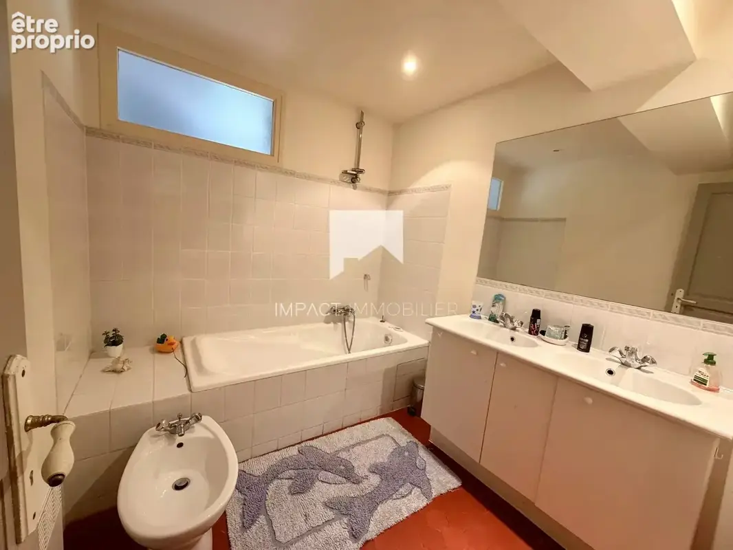Cavalaire -  Maison 220 m² plus bergerie sur 7500m² de terrain - photo 11