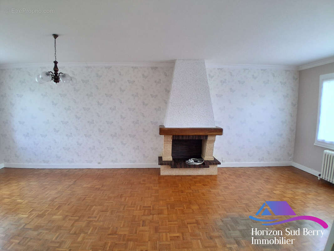 Séjour - Maison à LA CHATRE