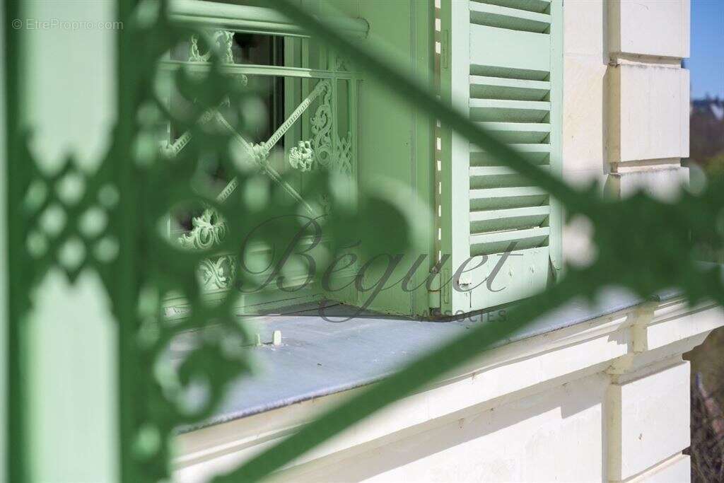 Maison à LOCHES