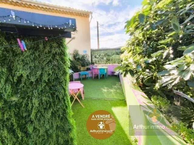 Maison à BORMES-LES-MIMOSAS