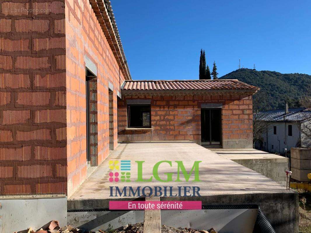 Maison à SAINT-JEAN-DU-PIN