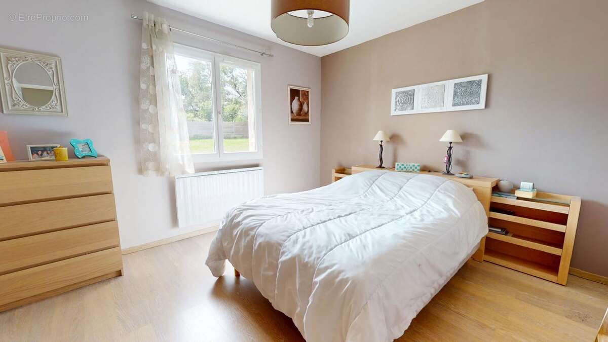 Maison à MARCY-L&#039;ETOILE