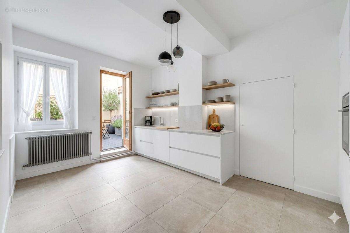 Appartement à CALUIRE-ET-CUIRE