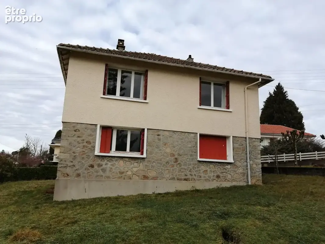 Maison 3 pièces 69 m² à vendre à Chalus (87230) - photo 2