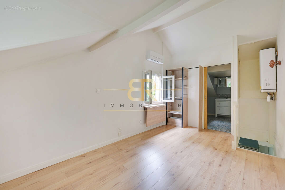 Maison à ASNIERES-SUR-SEINE