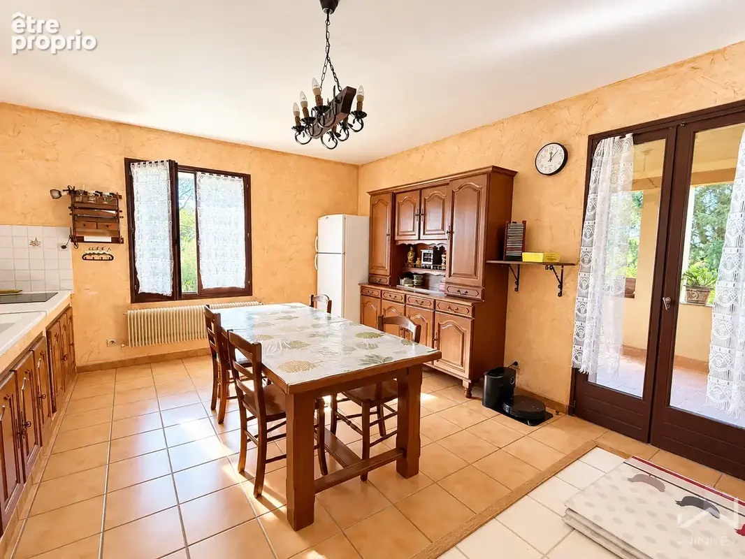 Exclusivité bollène   ensemble immobilier de 230 m2 habitables don+ local commercial de 48 m2   terrain de 674 - photo 11