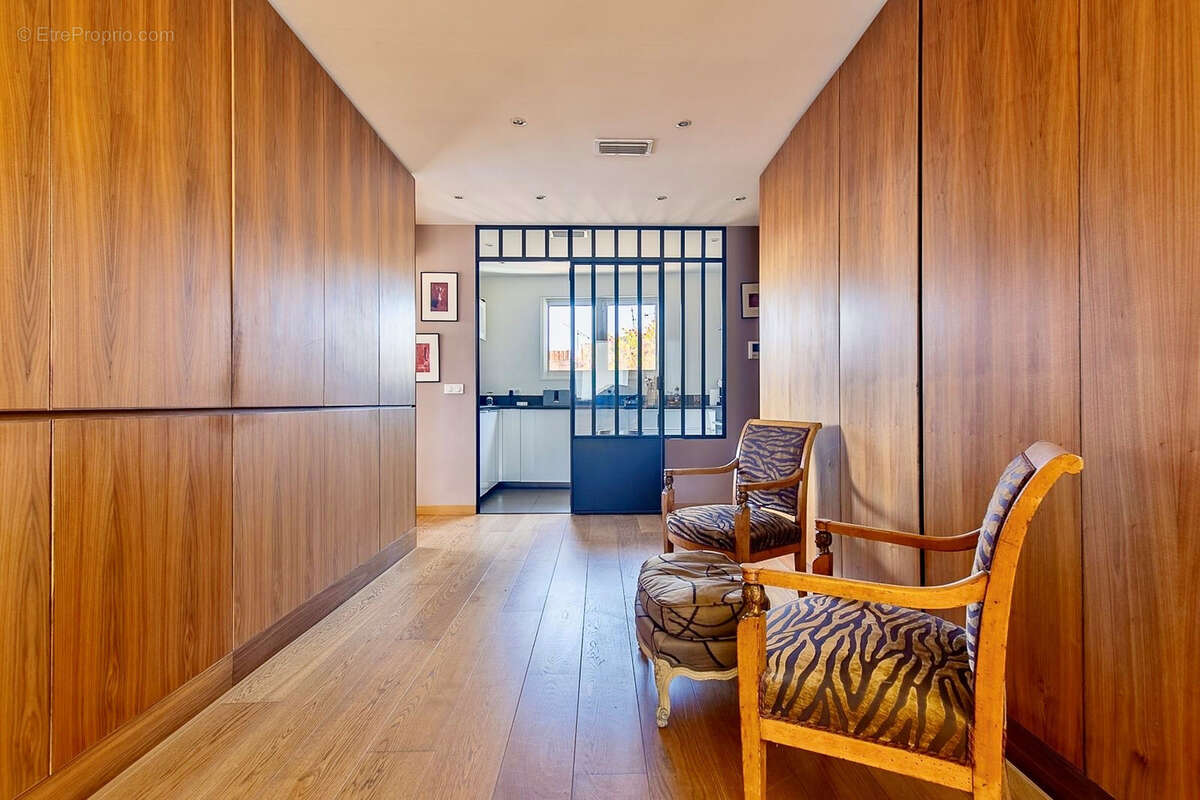 Appartement à MARSEILLE-6E