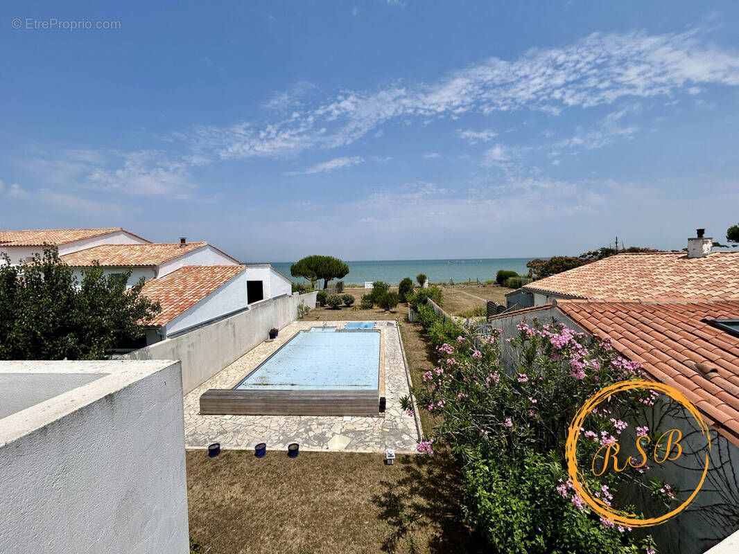 Maison à LA FLOTTE