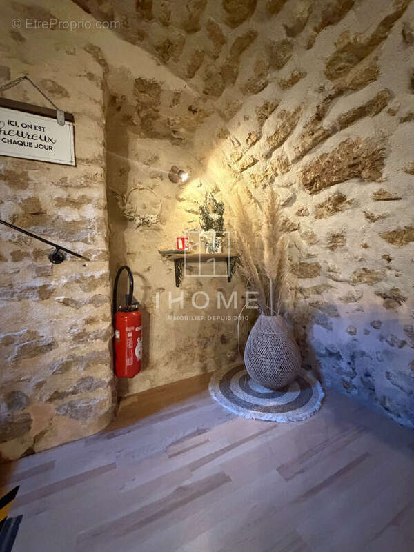 Fonds de commerce + Mur  Montfort Le Gesnois - photo 6