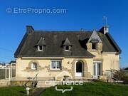 Maison à SAINT-GONNERY