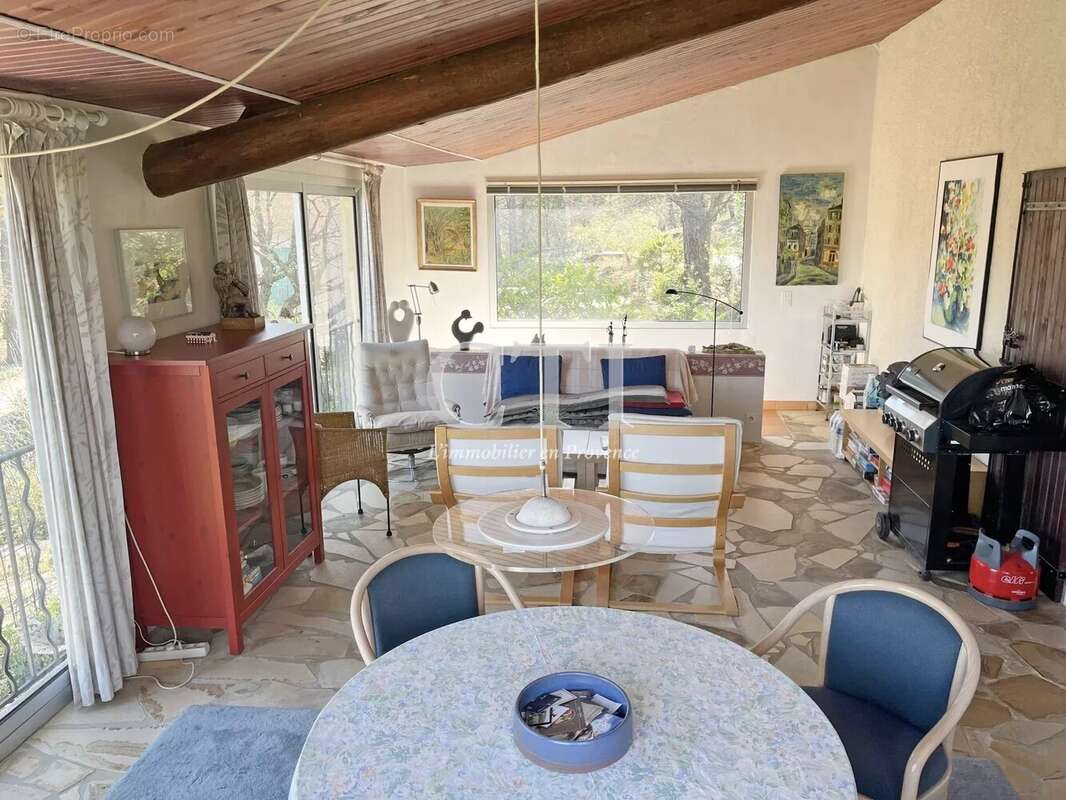 Maison à VAISON-LA-ROMAINE