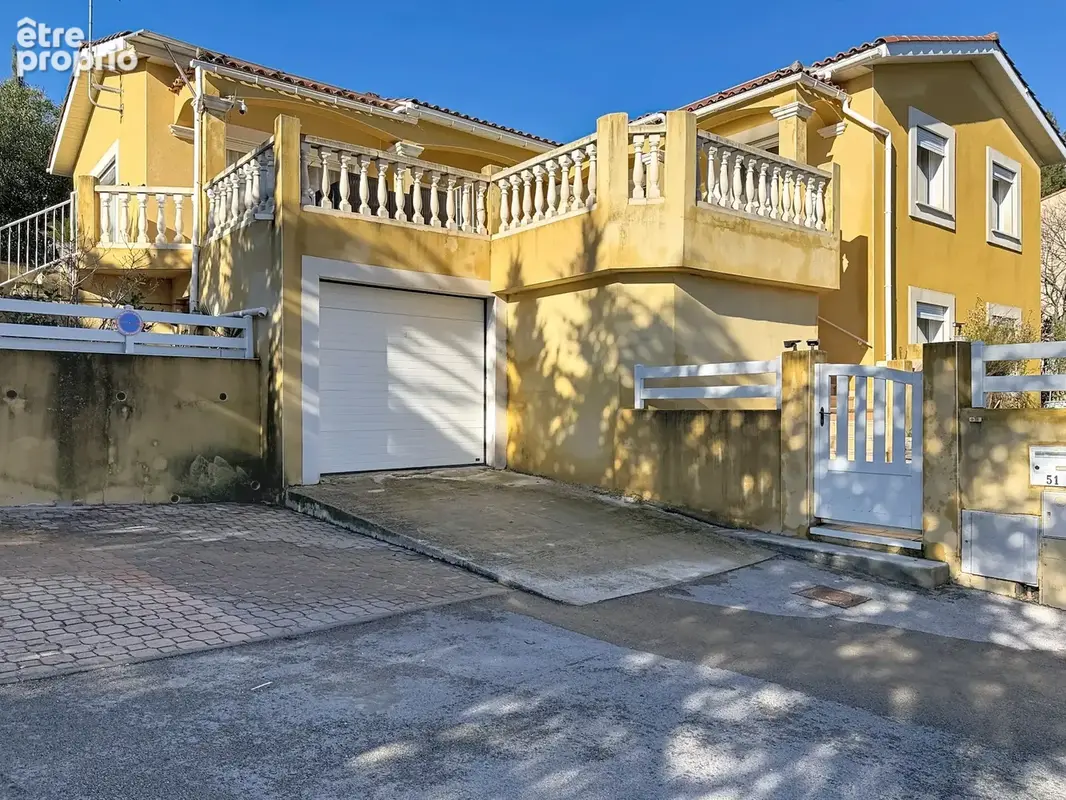 Maison à vendre 7 pièces 166 m2 JUVIGNAC (34) FONTCAUDE - Terrasse / Piscine - Double garage + Sous sol 121 m2 - Terrain clos - photo 5