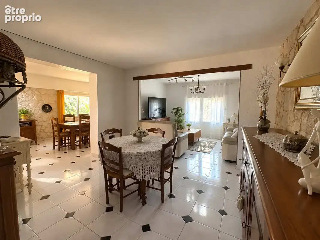 MARIGNANE , bas de villa, T3/T4, garage, jardin , terrasse - photo 3