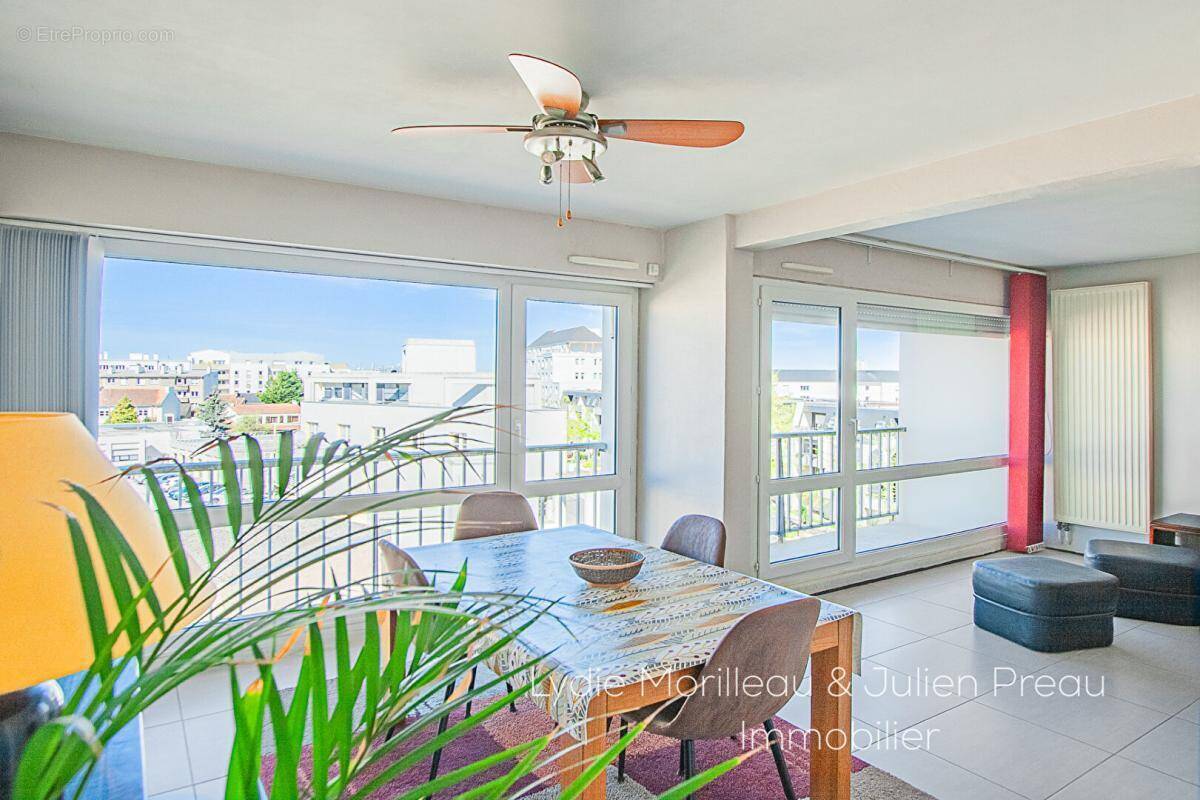 Appartement à REZE