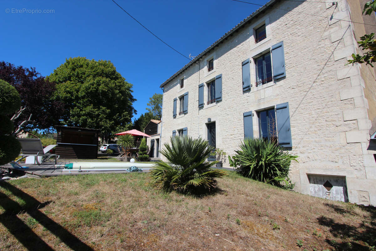 Maison à ECHIRE