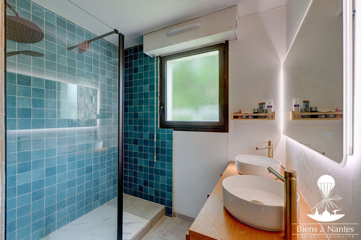 Appartement à INDRE
