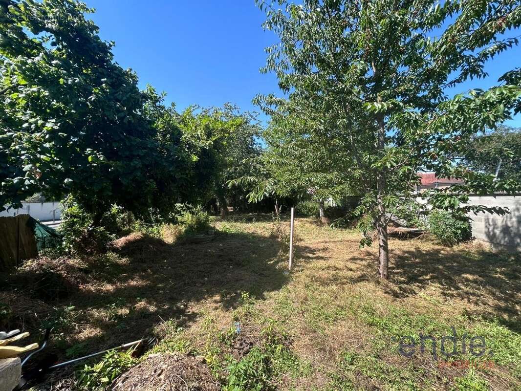 À vendre - maison type longère à rénover sur la commune de fauverney - photo 2
