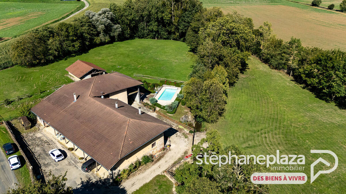 Maison à VILLEMOTIER