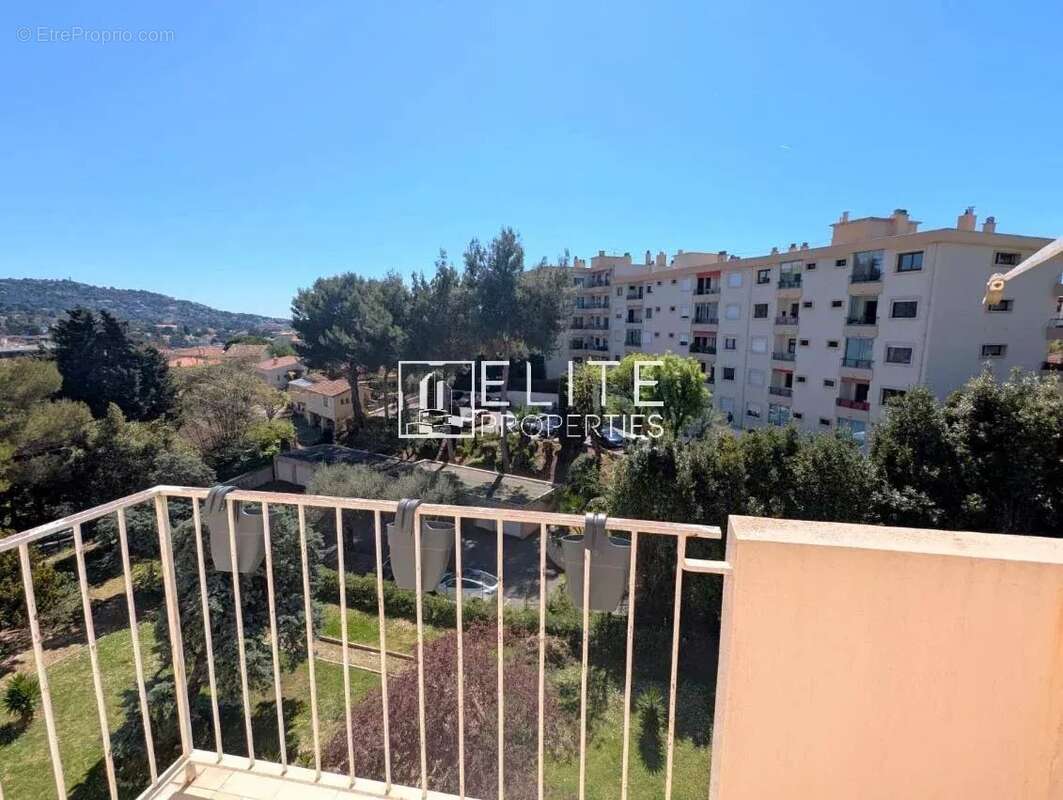Appartement à LE CANNET