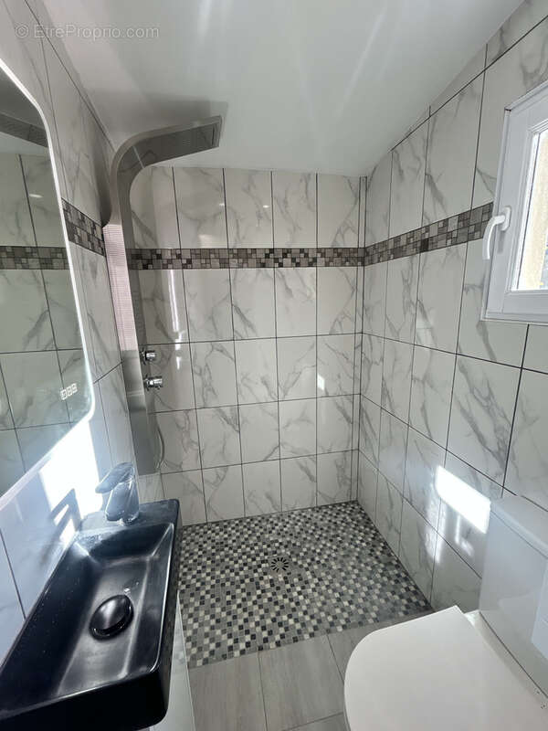 Maison à SAINT-MAUR-DES-FOSSES