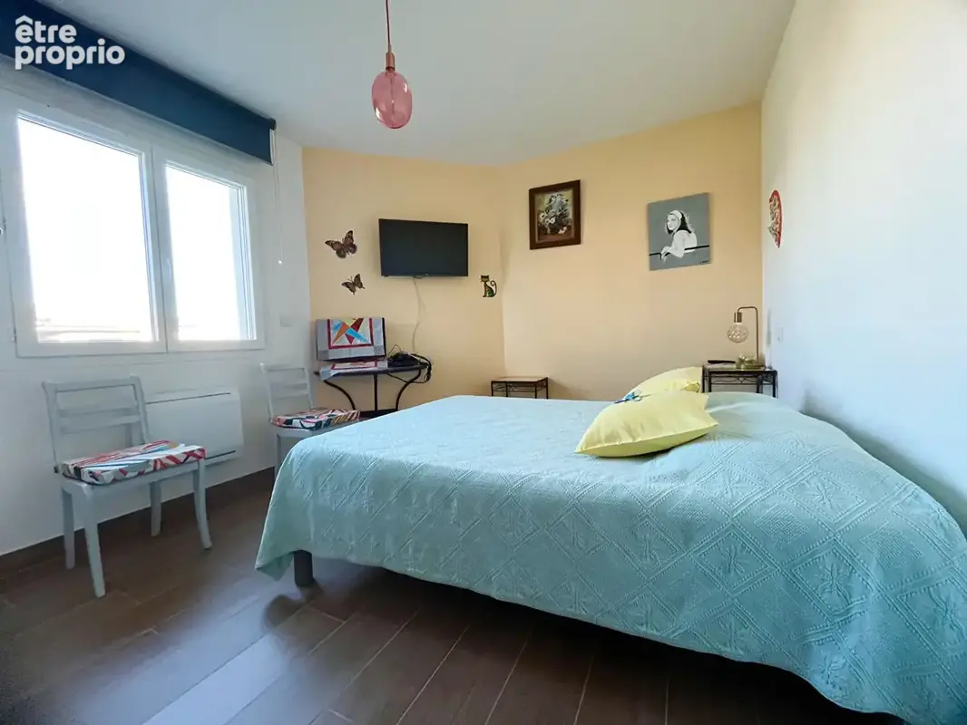 Villeneuve-sur-Lot maison contemporaine de 115 m²  avec piscine  sur un terrain de 800 m². Venez découvrir cette villa contempor - photo 10