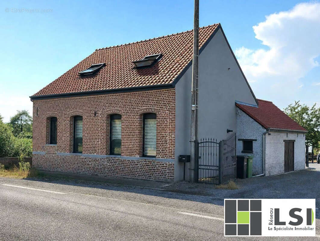 Maison 120 m² à Raucourt-Au-Bois  - photo 4